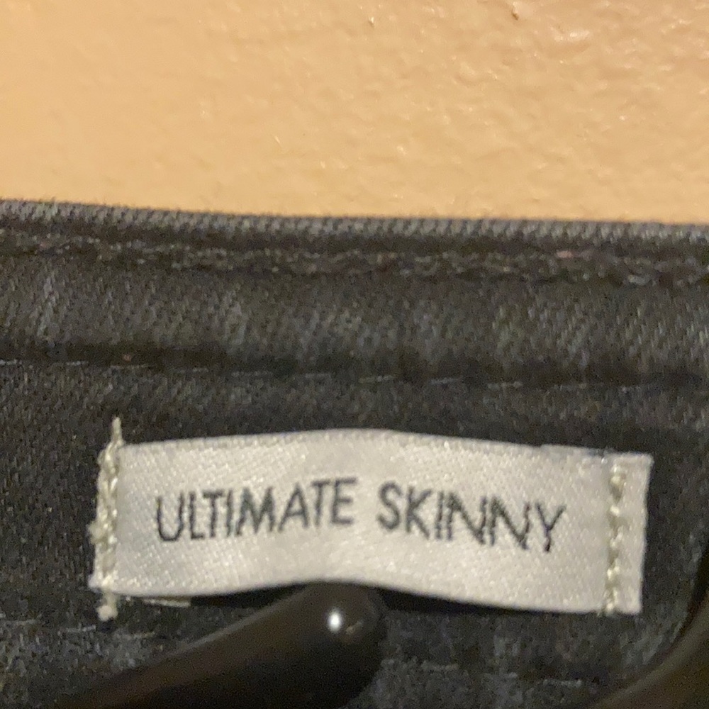 Jeans - Picture 3 of 4
